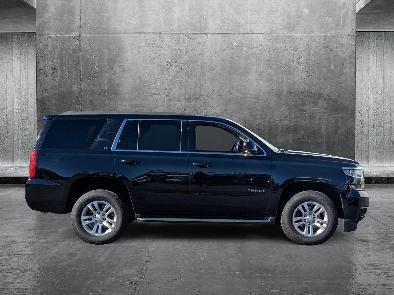 2019 Chevrolet Tahoe Vehicle Photo in VALENCIA, CA 91355-1705