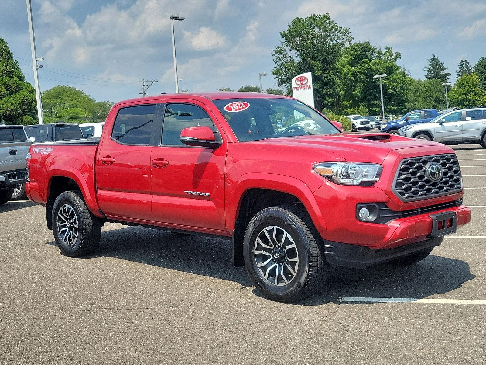 2022 Toyota Tacoma 4WD Vehicle Photo in Trevose, PA 19053