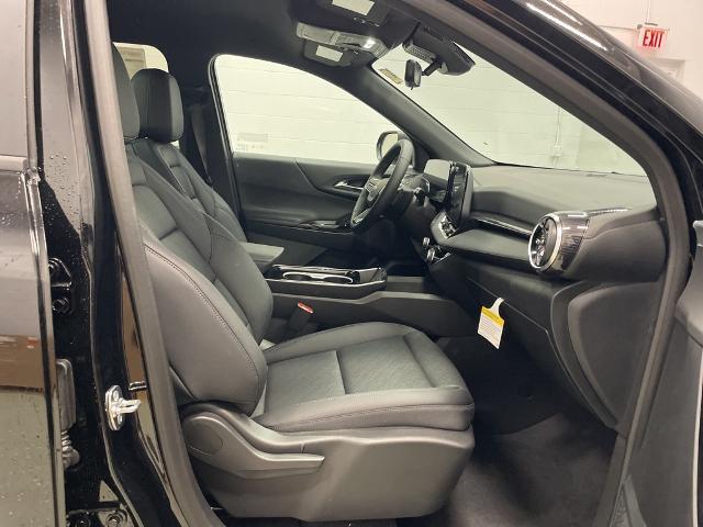 2025 Chevrolet Equinox Vehicle Photo in ROGERS, MN 55374-9422