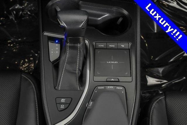 2019 Lexus UX 250h Vehicle Photo in Puyallup, WA 98371