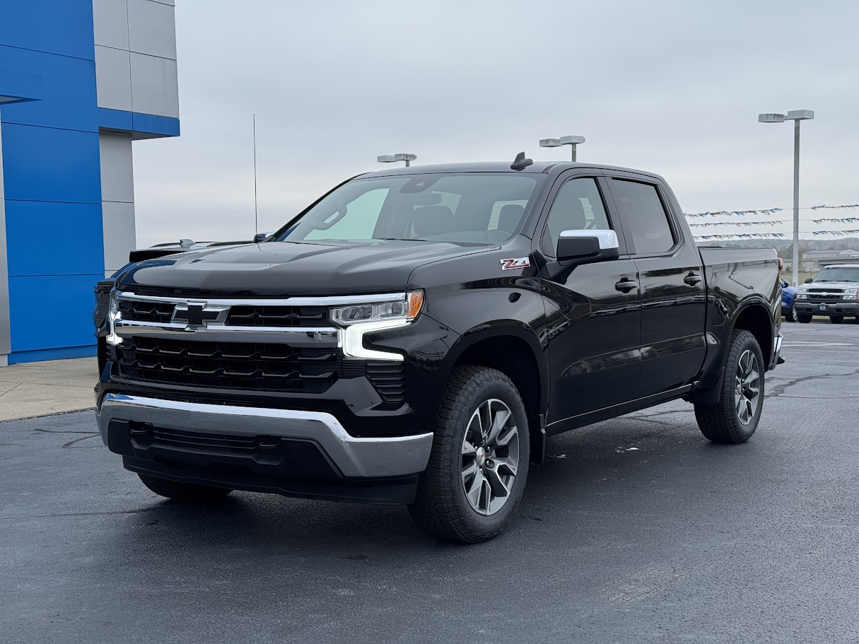 2025 Chevrolet Silverado 1500 Vehicle Photo in BOONVILLE, IN 47601-9633