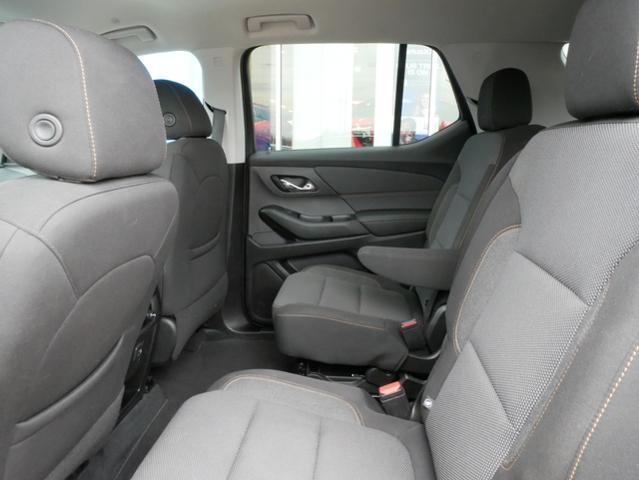 2021 Chevrolet Traverse Vehicle Photo in MAPLEWOOD, MN 55119-4794