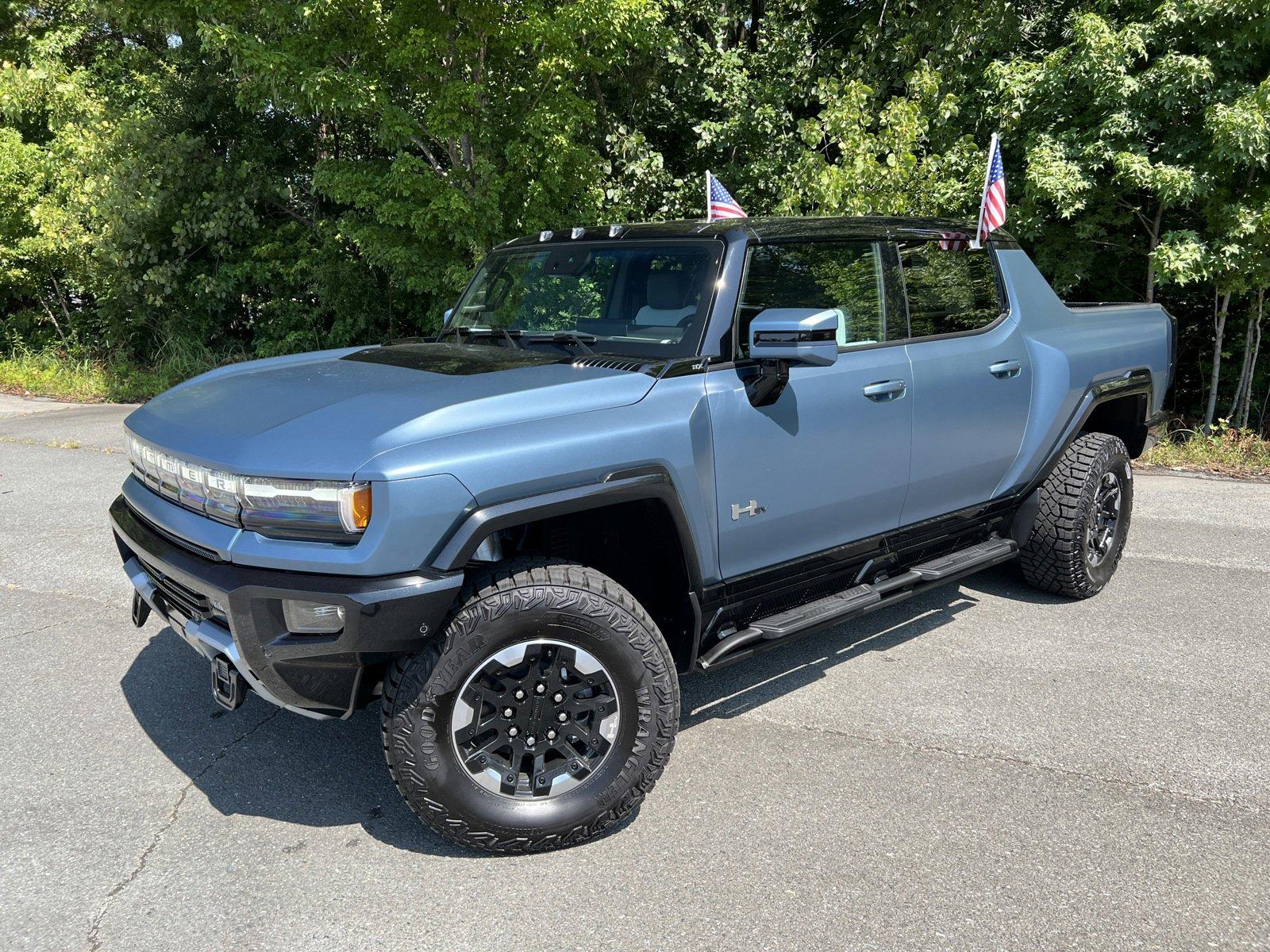 2024 GMC HUMMER EV Pickup Vehicle Photo in MONROE, NC 28110-8431