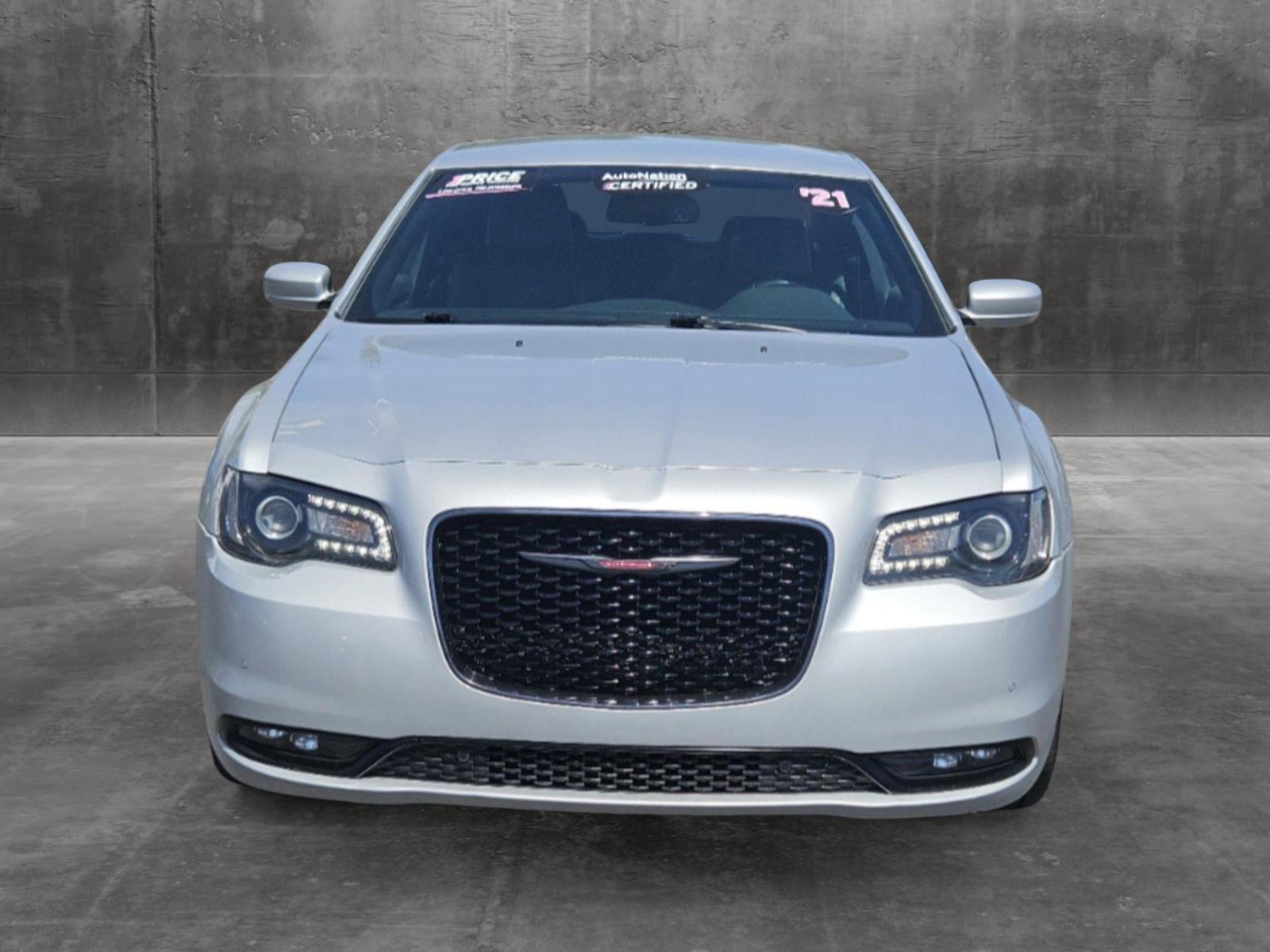 2021 Chrysler 300 Vehicle Photo in Memphis, TN 38115