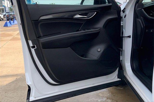 2022 Buick Envision Vehicle Photo in TOPEKA, KS 66609-0000