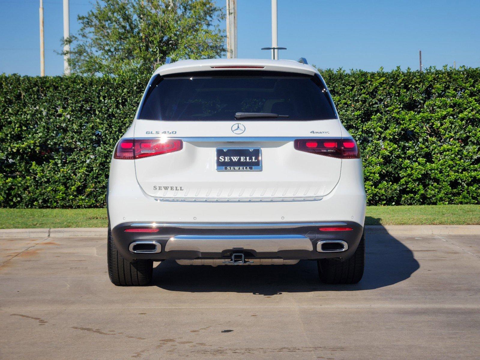 2024 Mercedes-Benz GLS Vehicle Photo in HOUSTON, TX 77079