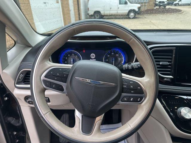 2021 Chrysler Pacifica Vehicle Photo in MEDINA, OH 44256-9631