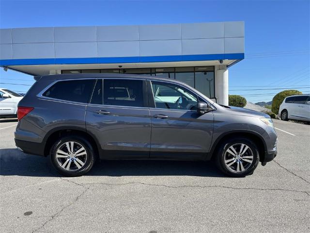 2017 Honda Pilot Vehicle Photo in ALCOA, TN 37701-3235