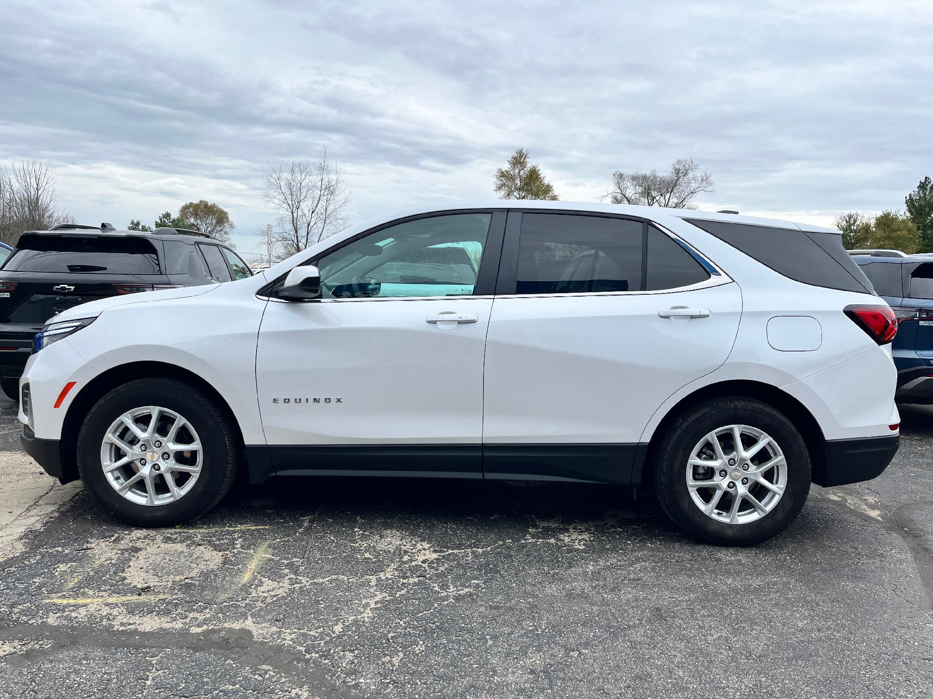 2024 Chevrolet Equinox Vehicle Photo in CLARE, MI 48617-9414