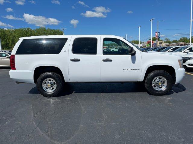 2008 Chevrolet Suburban Vehicle Photo in BATTLE CREEK, MI 49037-8454