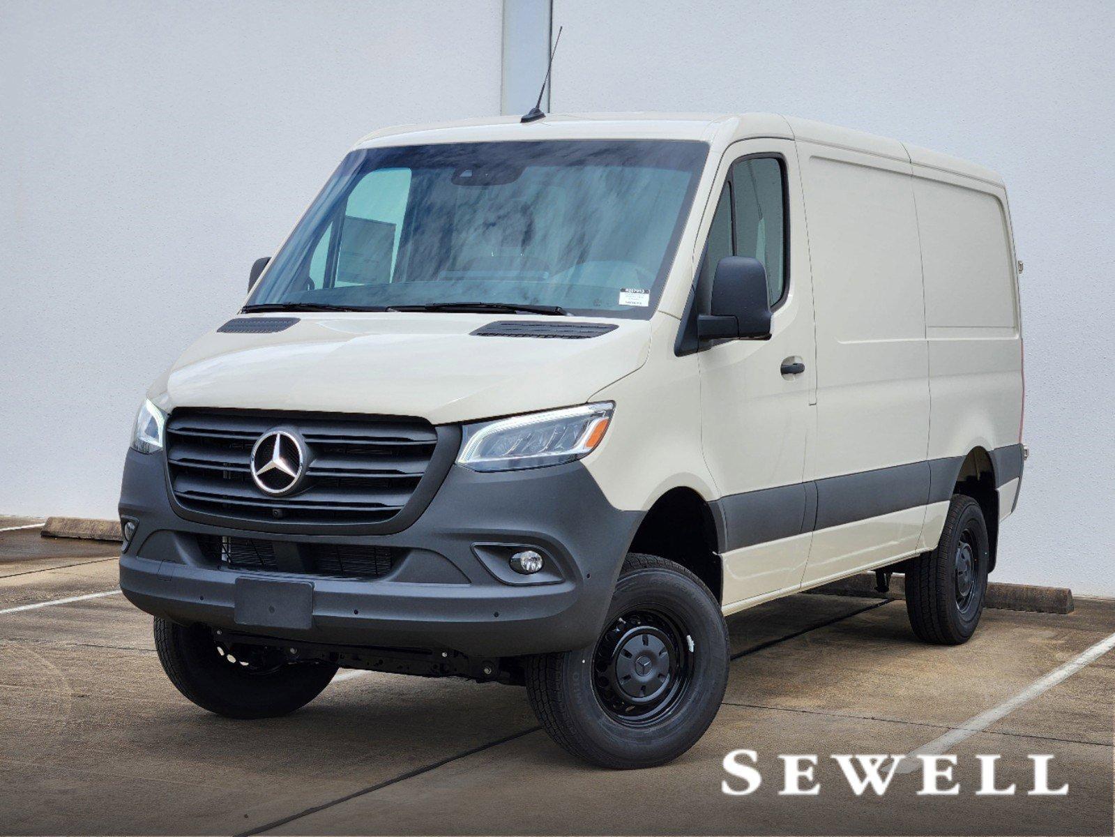 2024 Mercedes-Benz Sprinter Cargo Van Vehicle Photo in HOUSTON, TX 77079