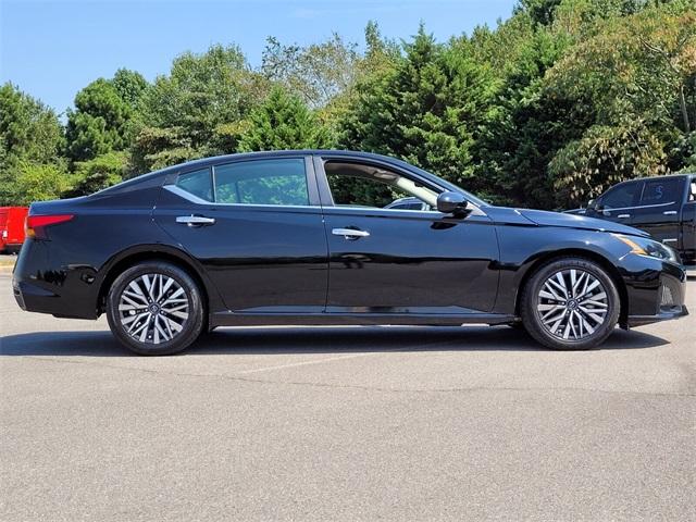 Used 2023 Nissan Altima SV with VIN 1N4BL4DV4PN394098 for sale in Little Rock, AR