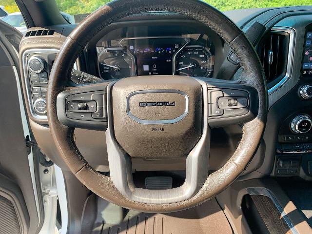 2021 GMC Sierra 1500 Vehicle Photo in MOON TOWNSHIP, PA 15108-2571