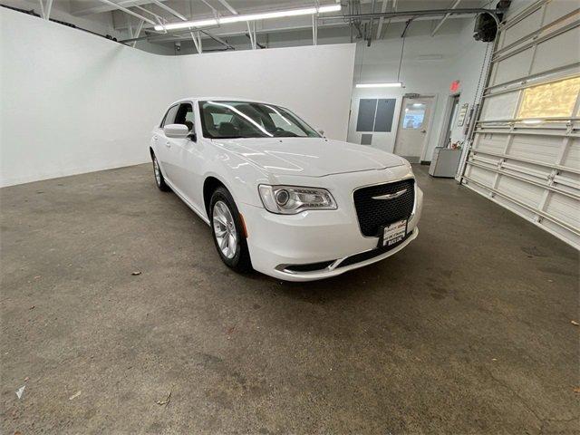 2022 Chrysler 300 Vehicle Photo in PORTLAND, OR 97225-3518