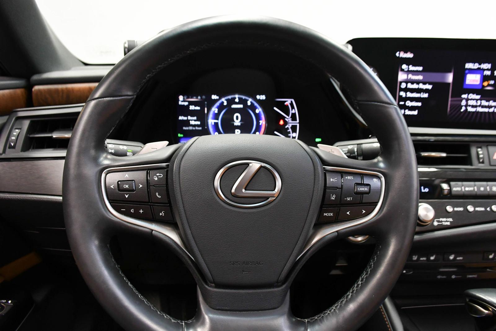 2022 Lexus ES 350 Vehicle Photo in DALLAS, TX 75235