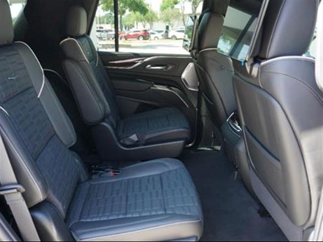 2024 Cadillac Escalade Vehicle Photo in TAMPA, FL 33612-3404