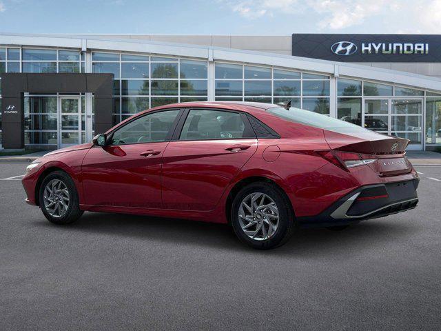 2024 Hyundai ELANTRA Vehicle Photo in O'Fallon, IL 62269