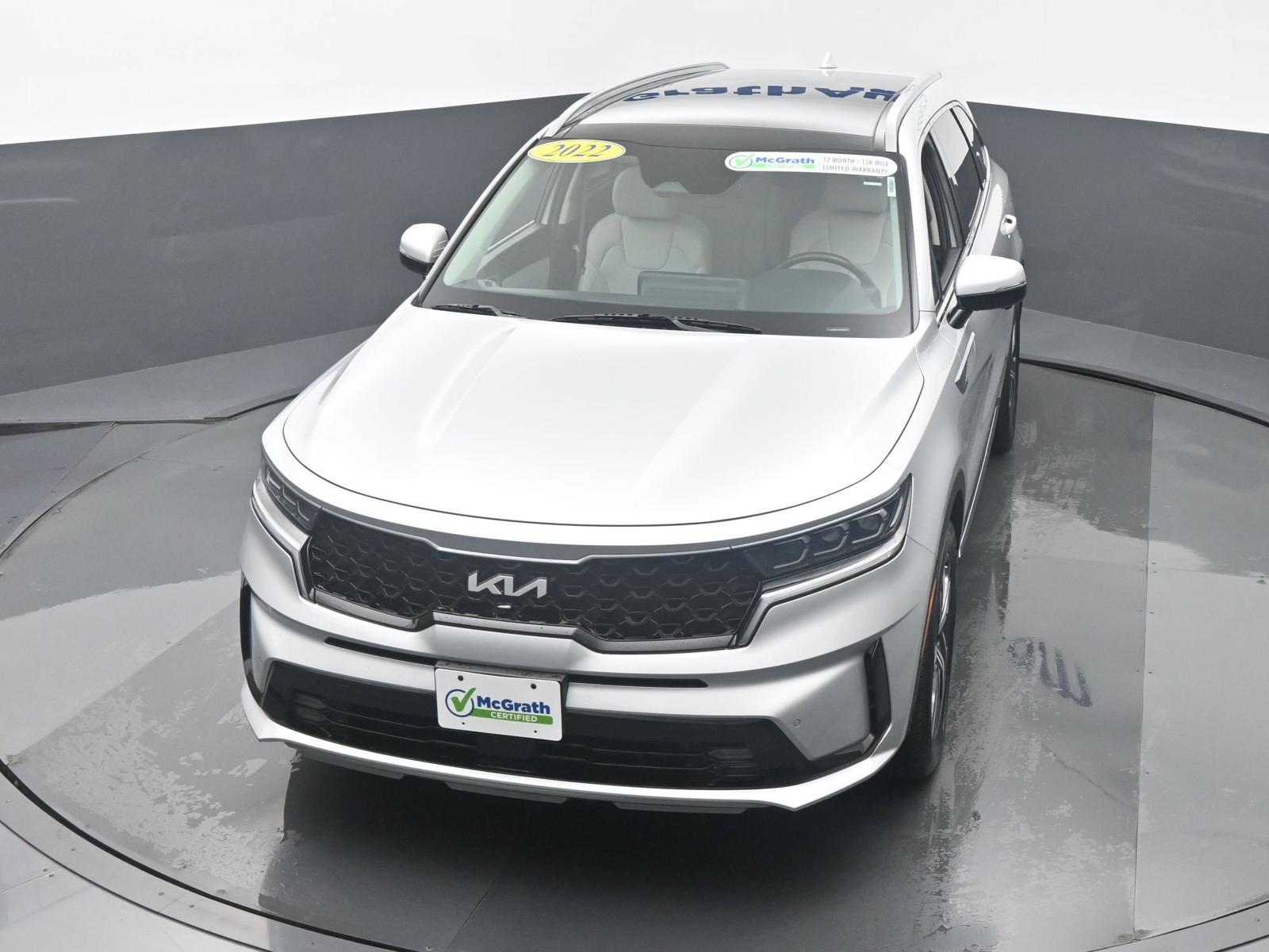 2022 Kia Sorento Plug-In Hybrid Vehicle Photo in Cedar Rapids, IA 52402