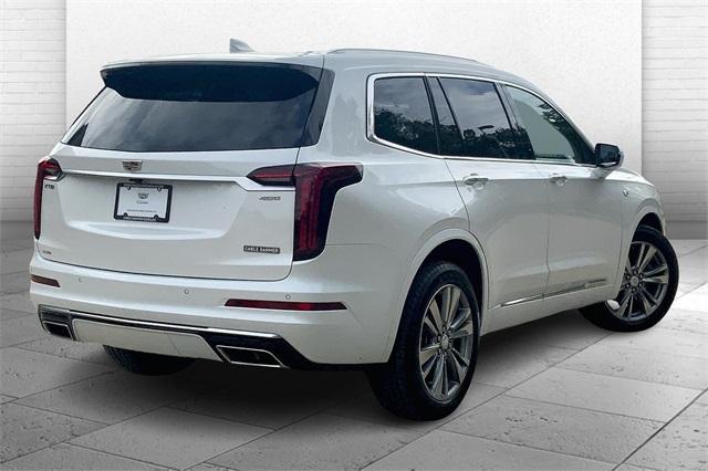 2024 Cadillac XT6 Vehicle Photo in KANSAS CITY, MO 64114-4545