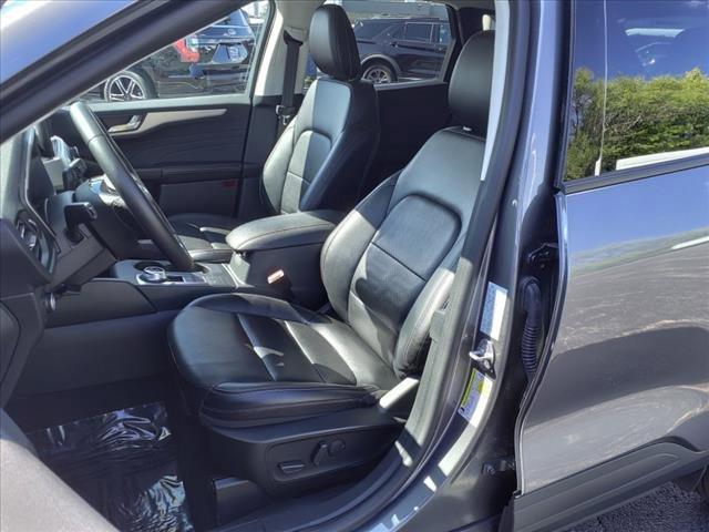 2022 Ford Escape Vehicle Photo in Plainfield, IL 60586