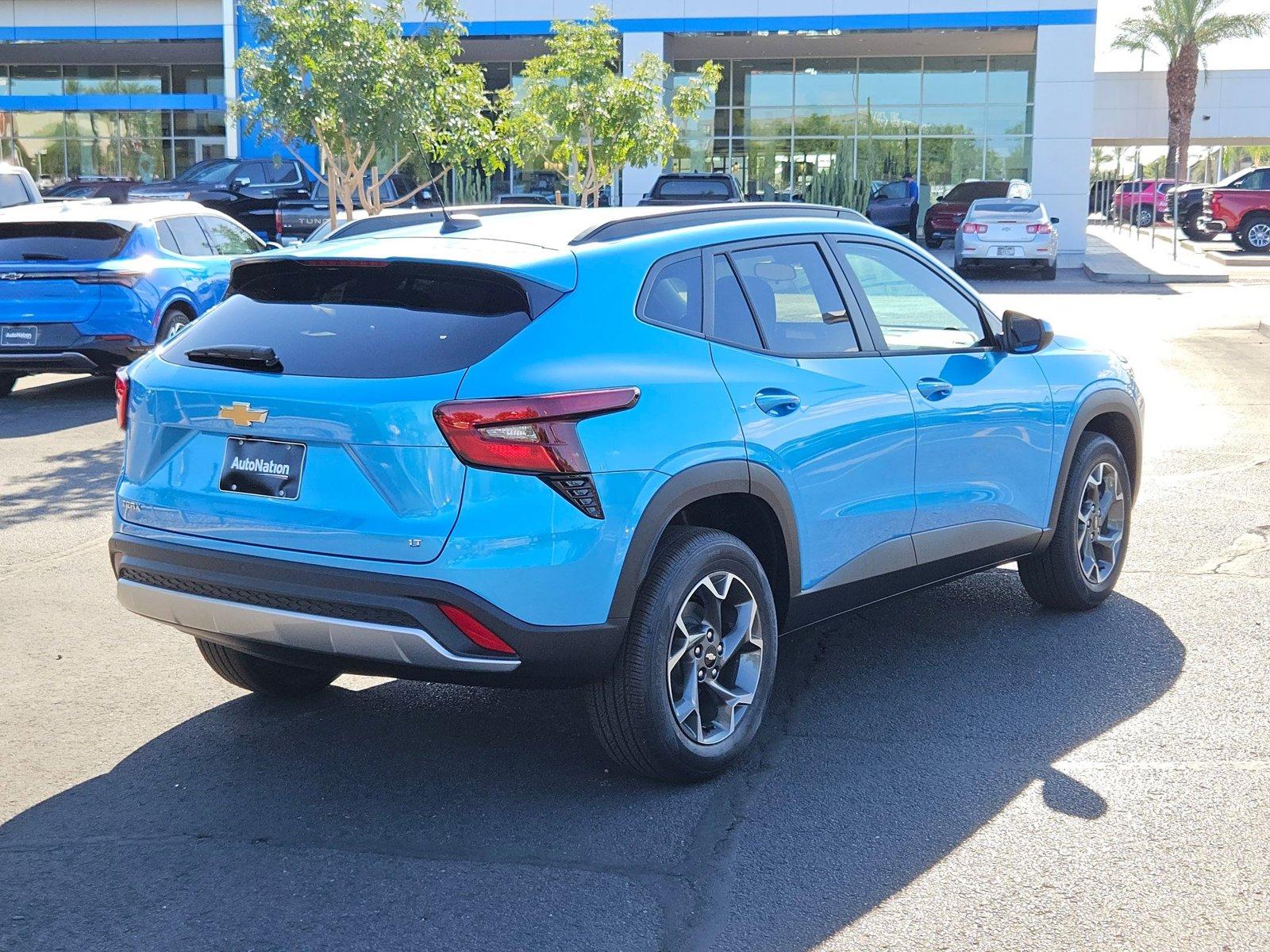 2025 Chevrolet Trax Vehicle Photo in GILBERT, AZ 85297-0446