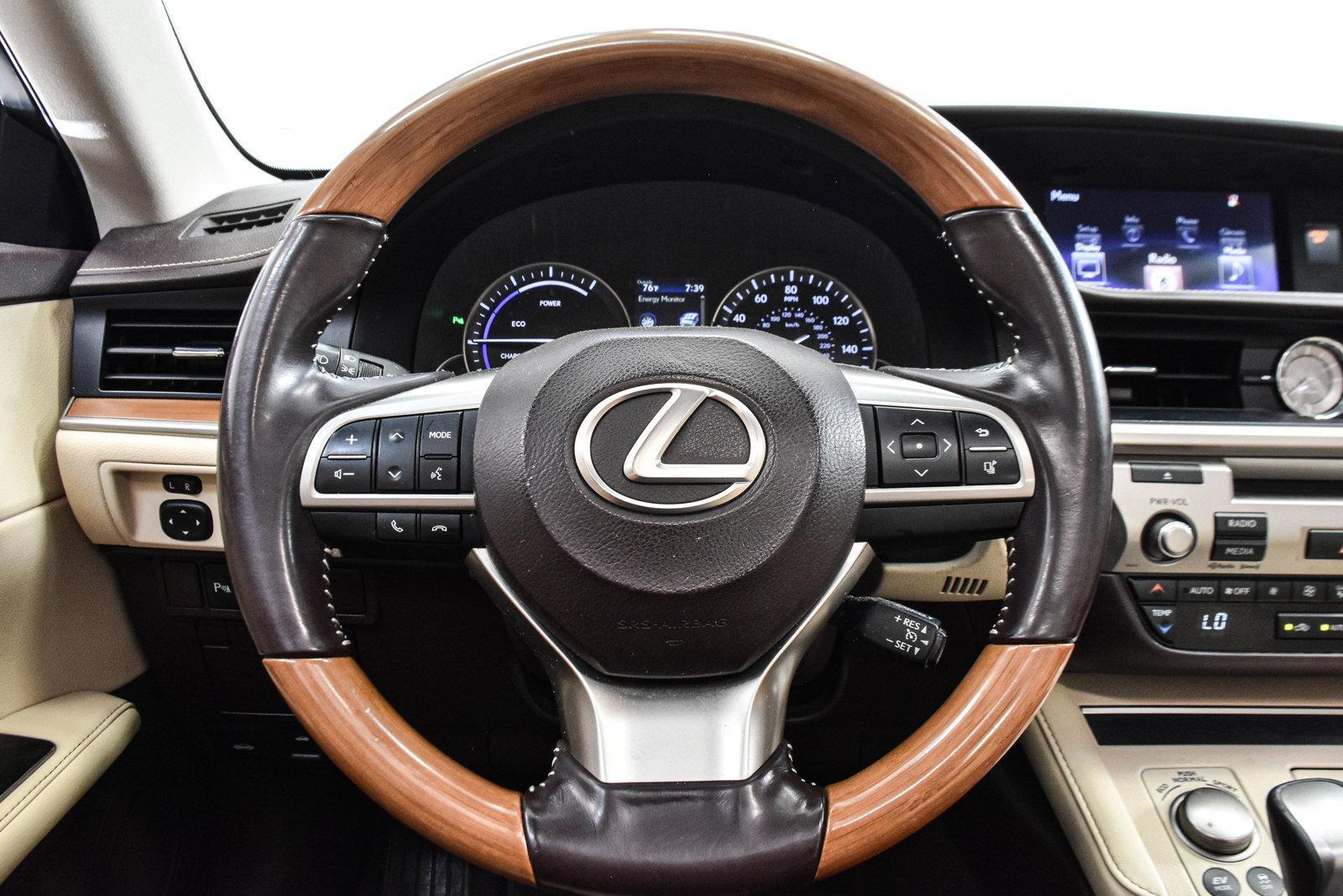 2016 Lexus ES 300h Vehicle Photo in DALLAS, TX 75235