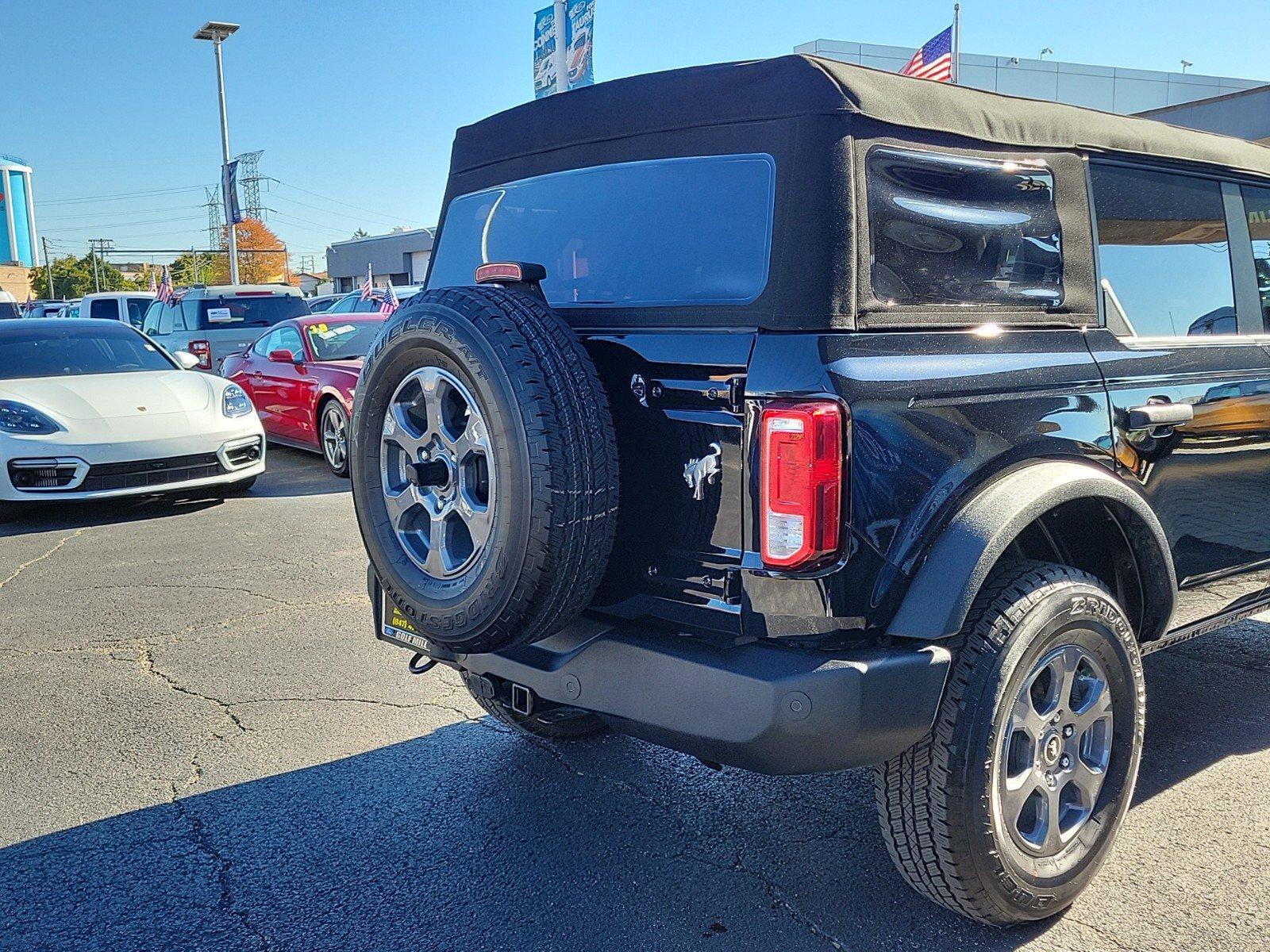 2023 Ford Bronco Vehicle Photo in Plainfield, IL 60586