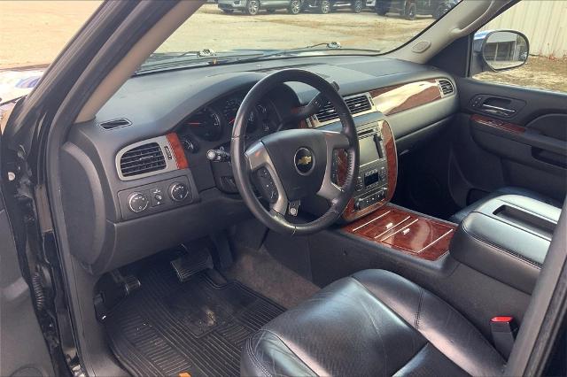 2011 Chevrolet Suburban Vehicle Photo in Kansas City, MO 64114