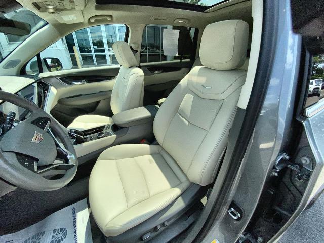 2024 Cadillac XT6 Vehicle Photo in WILLIAMSVILLE, NY 14221-2883