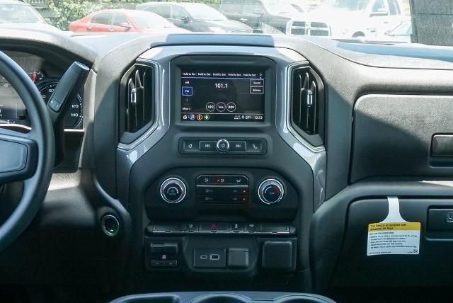 2024 Chevrolet Silverado 2500 HD Vehicle Photo in VENTURA, CA 93003-8585