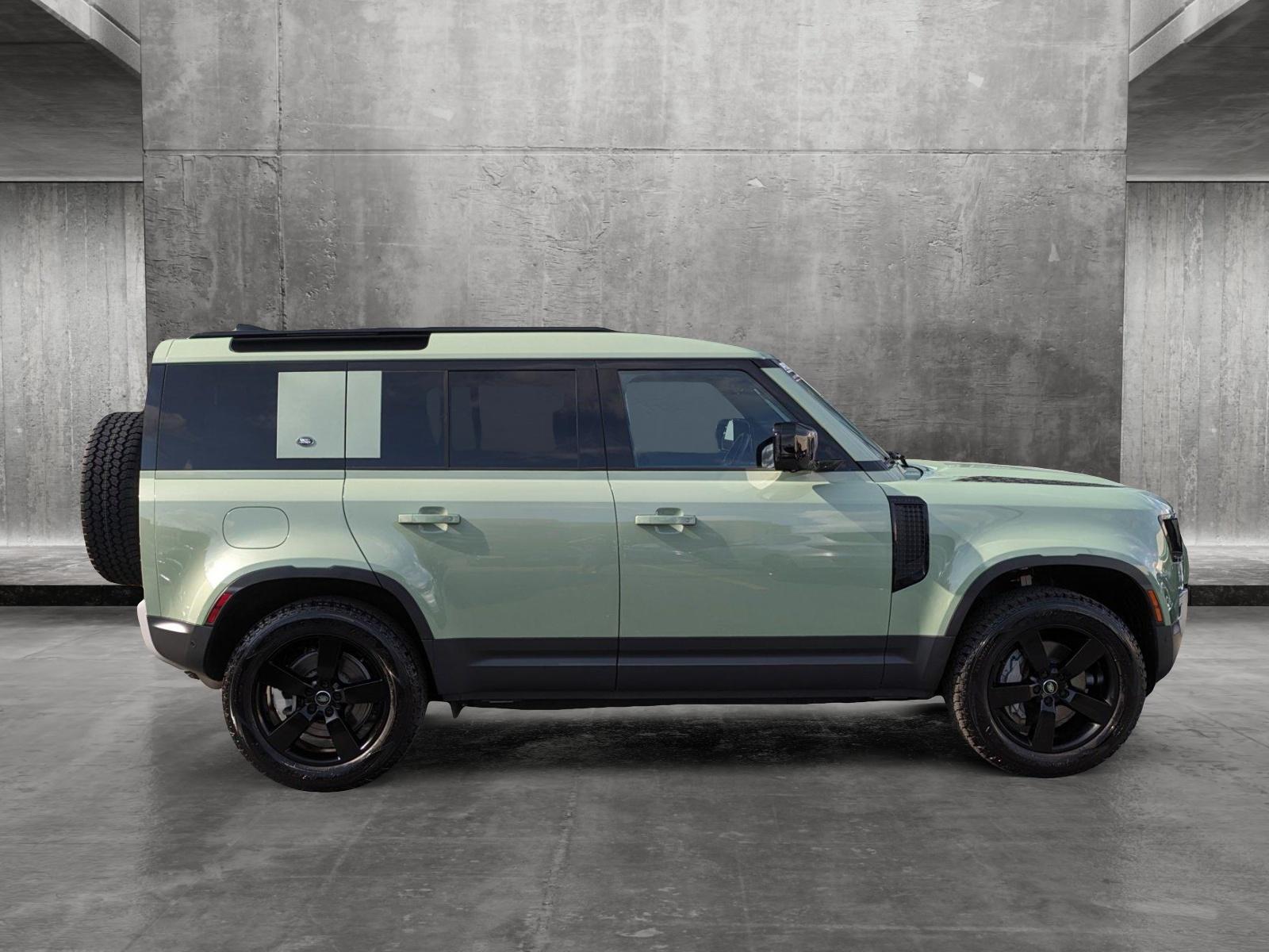 2023 Land Rover Defender Vehicle Photo in Bethesda, MD 20852