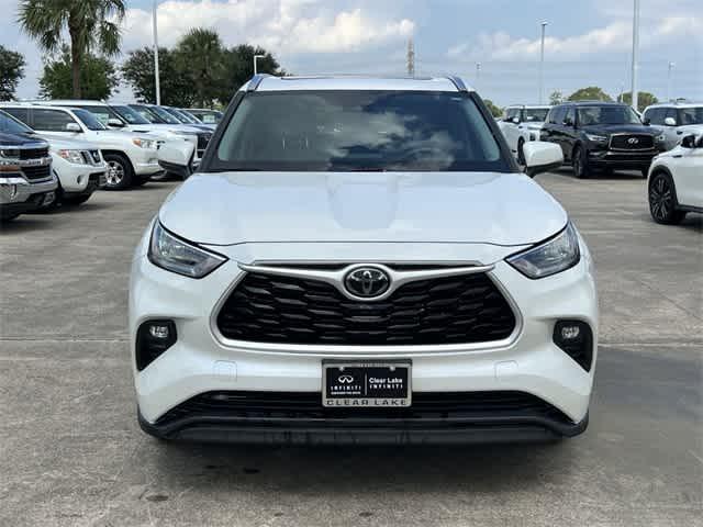 Used 2020 Toyota Highlander XLE with VIN 5TDGZRAH7LS028361 for sale in Houston, TX