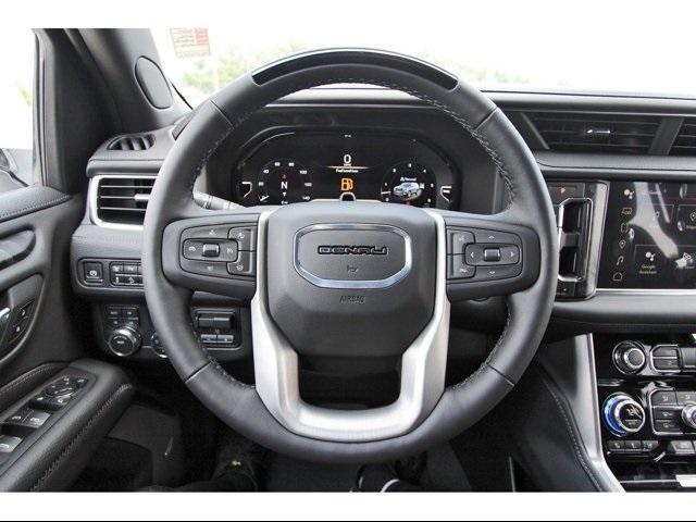 2024 GMC Yukon XL Vehicle Photo in ROSENBERG, TX 77471-5675