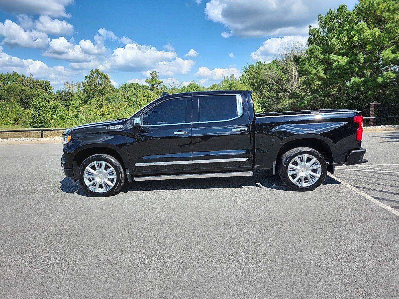 Certified 2024 Chevrolet Silverado 1500 High Country with VIN 1GCUDJEL0RZ275665 for sale in Bryant, AR