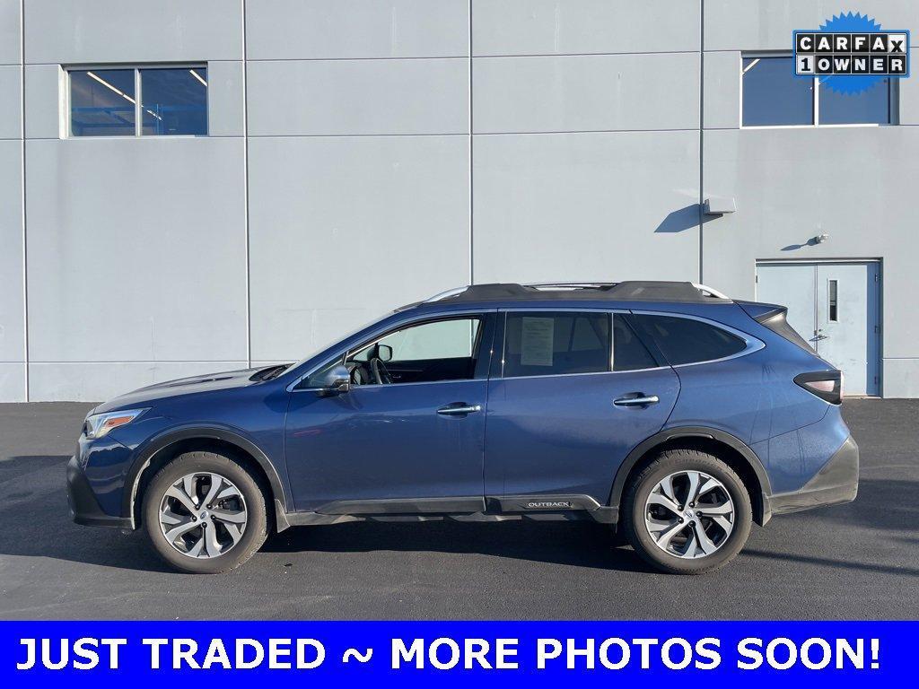 2020 Subaru Outback Vehicle Photo in Saint Charles, IL 60174