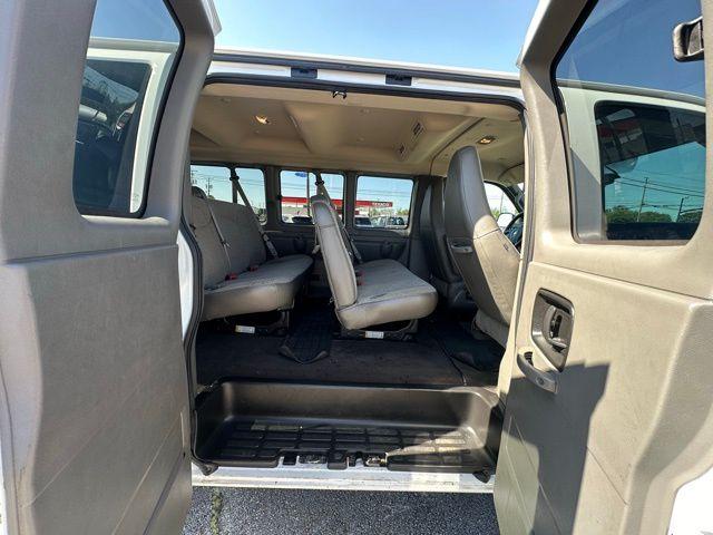 2023 Chevrolet Express Passenger Vehicle Photo in TUPELO, MS 38801-6508