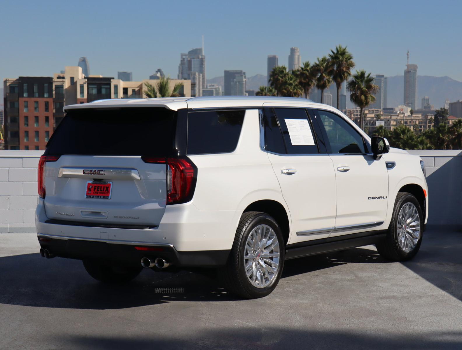 2024 GMC Yukon Vehicle Photo in LOS ANGELES, CA 90007-3794