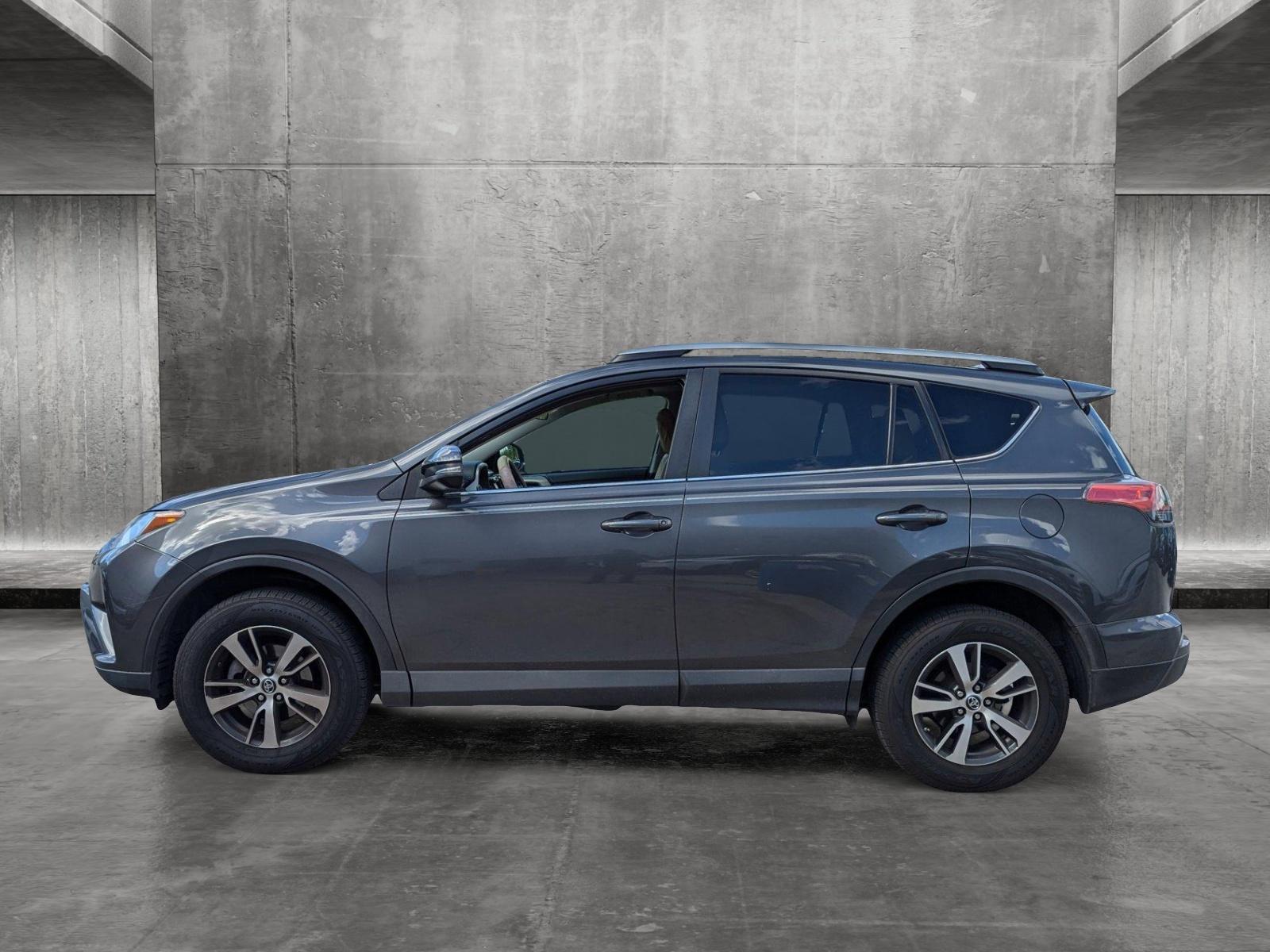 2018 Toyota RAV4 Vehicle Photo in Pembroke Pines , FL 33027