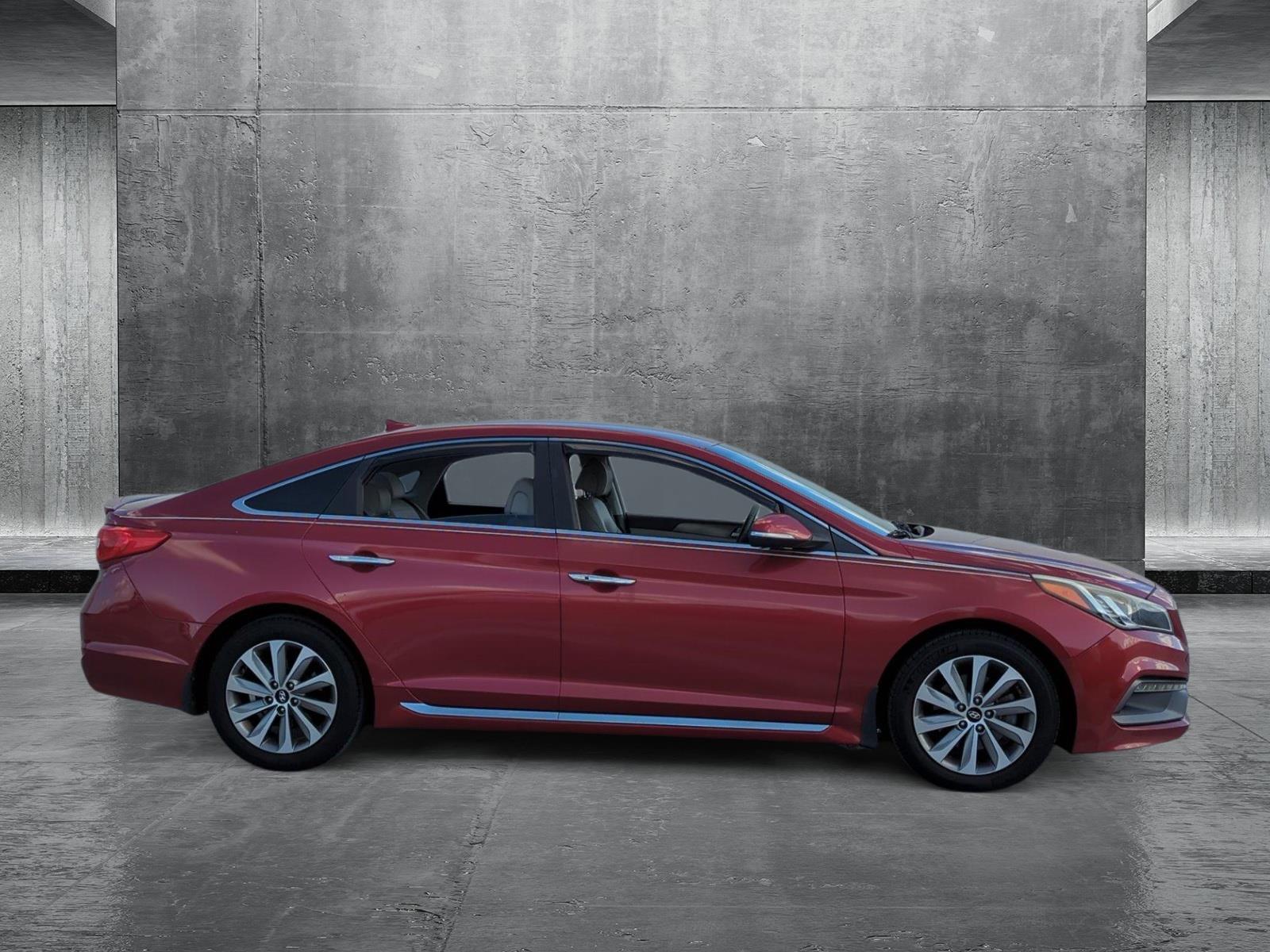 2016 Hyundai SONATA Vehicle Photo in Ft. Myers, FL 33907