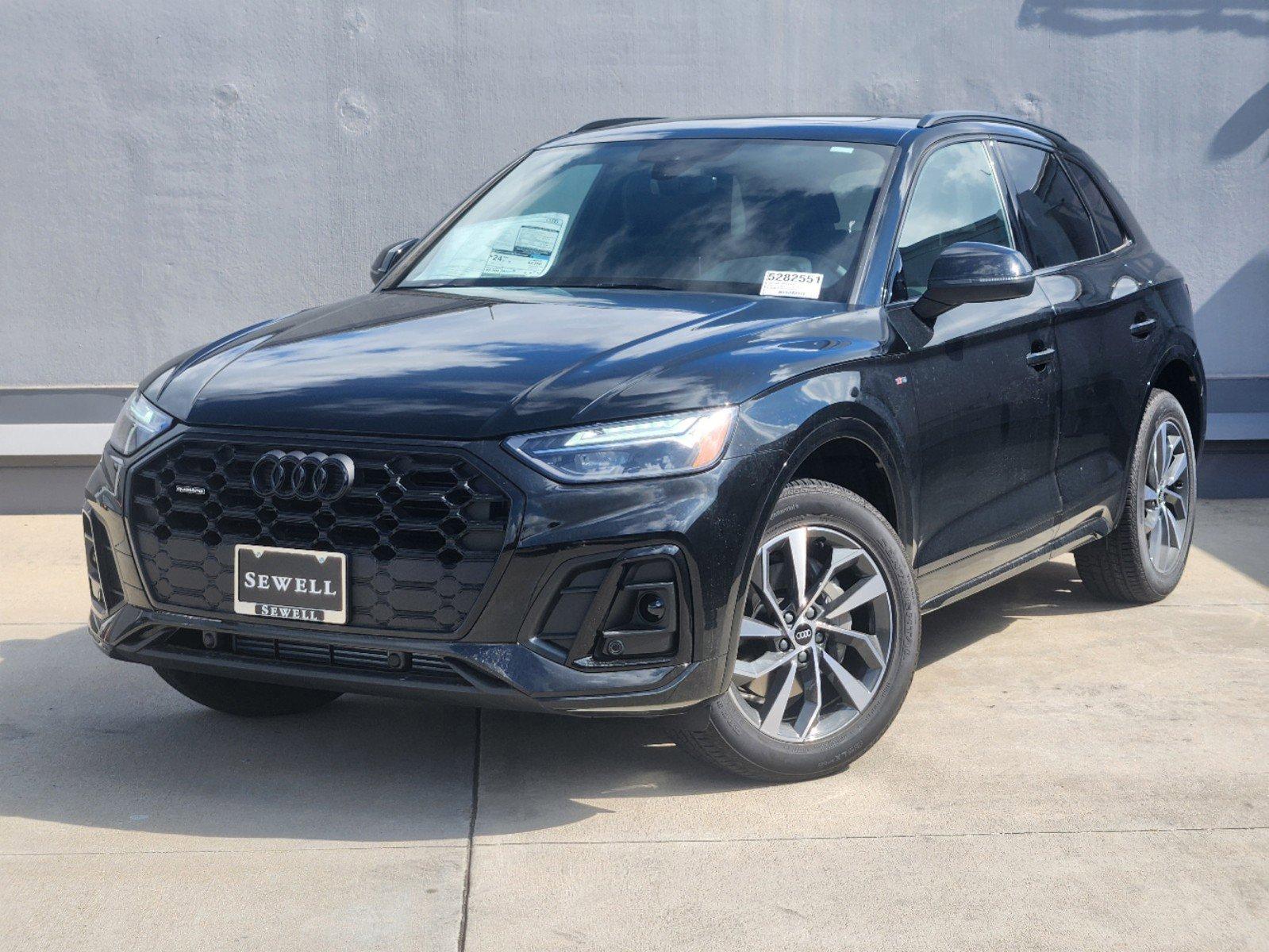 2024 Audi Q5 Vehicle Photo in SUGAR LAND, TX 77478