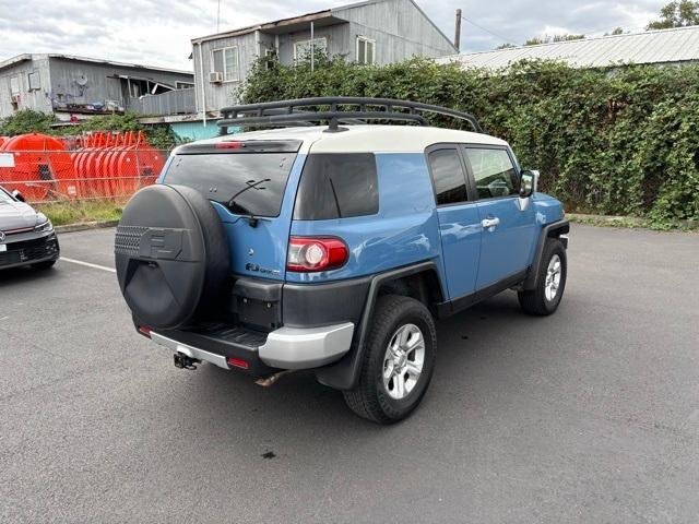 2012 Toyota FJ Cruiser Vehicle Photo in Puyallup, WA 98371