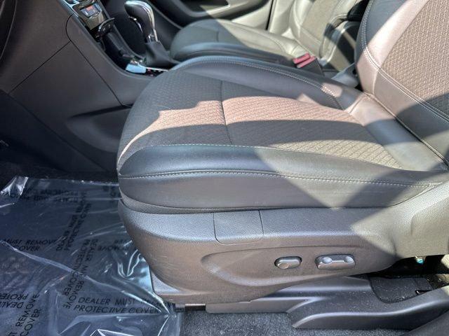 2021 Buick Encore Vehicle Photo in MEDINA, OH 44256-9631