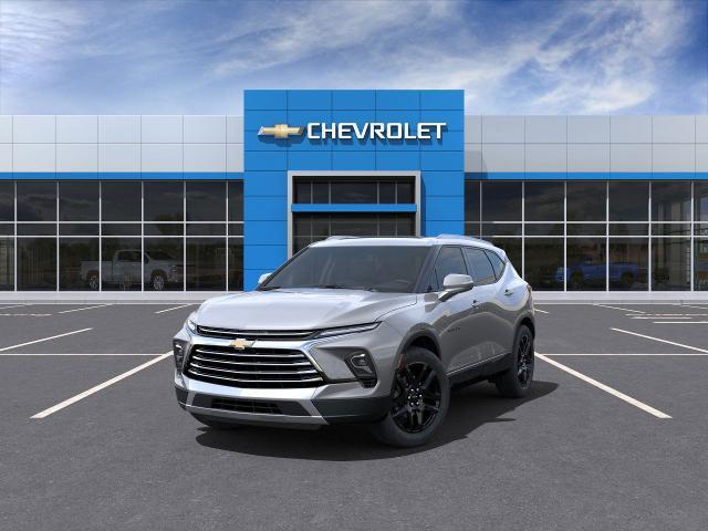 2025 Chevrolet Blazer Vehicle Photo in VALENCIA, CA 91355-1705