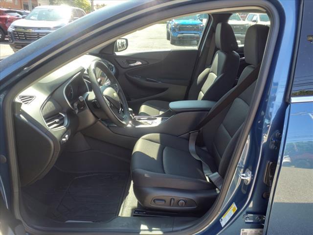 2025 Chevrolet Malibu Vehicle Photo in INDIANA, PA 15701-1897