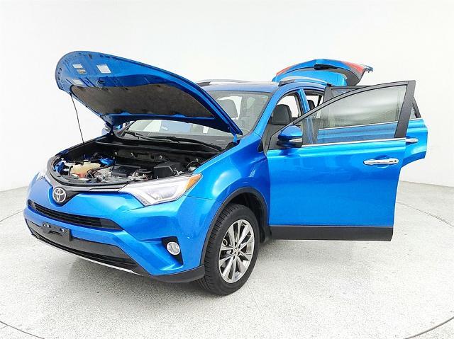 2018 Toyota RAV4 Vehicle Photo in Grapevine, TX 76051