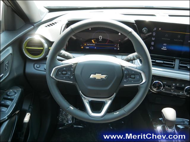 2024 Chevrolet Trax Vehicle Photo in MAPLEWOOD, MN 55119-4794