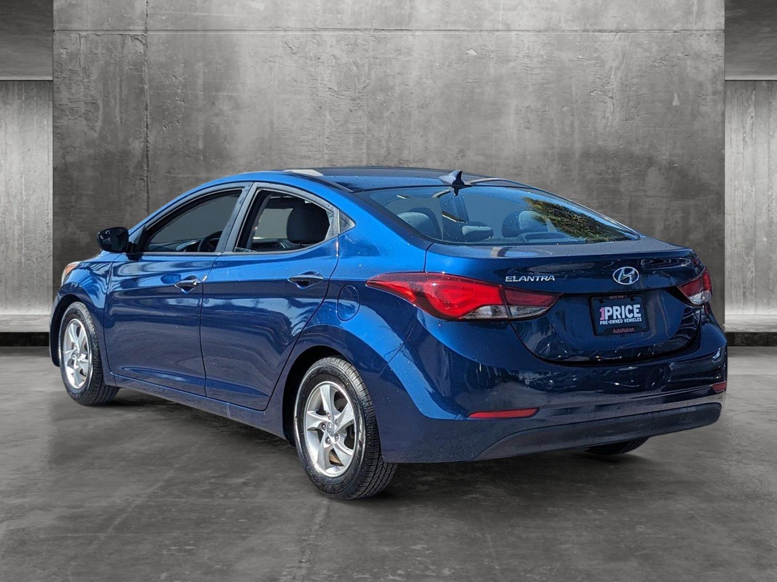 2015 Hyundai ELANTRA Vehicle Photo in Tampa, FL 33614