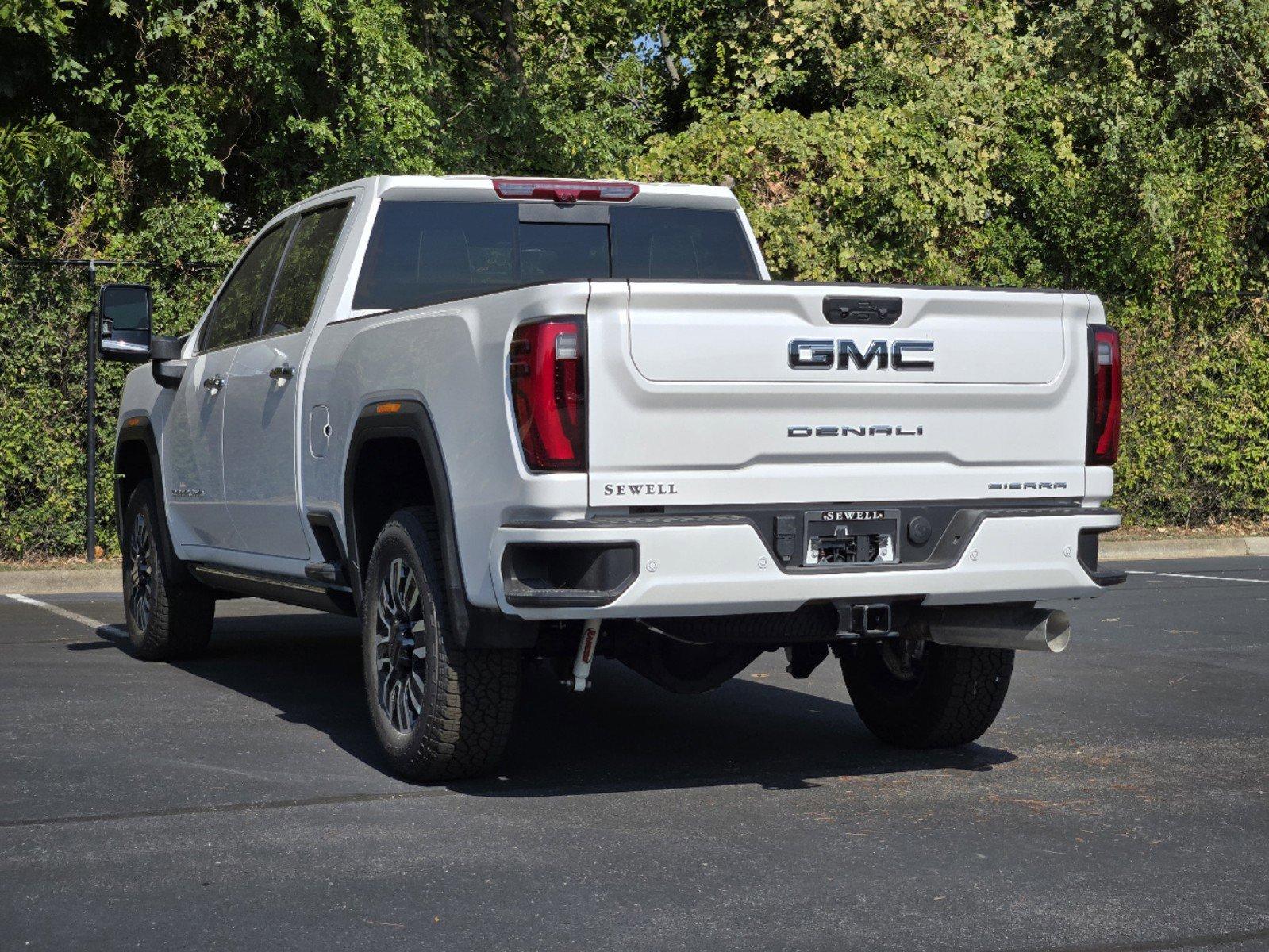 2024 GMC Sierra 2500 HD Vehicle Photo in DALLAS, TX 75209-3016