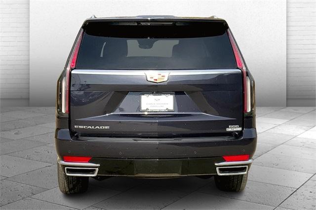 2024 Cadillac Escalade ESV Vehicle Photo in KANSAS CITY, MO 64114-4545