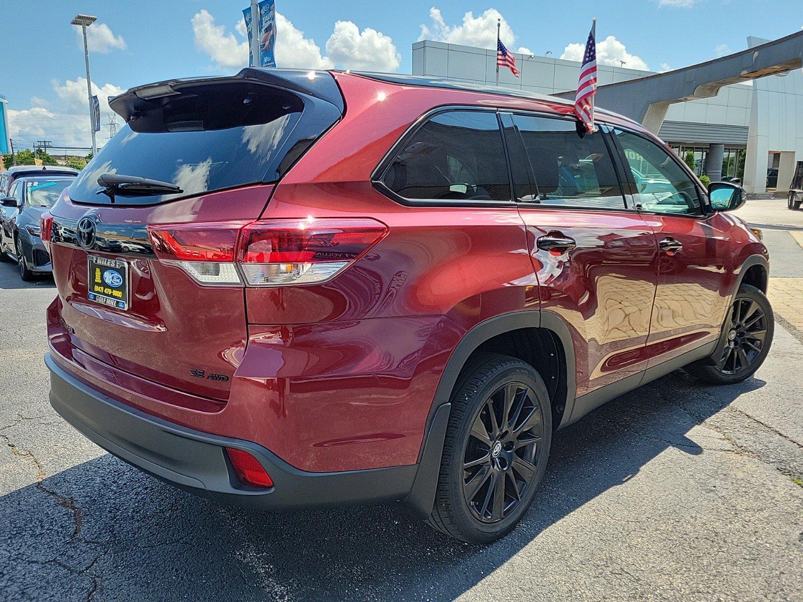 2019 Toyota Highlander Vehicle Photo in Saint Charles, IL 60174